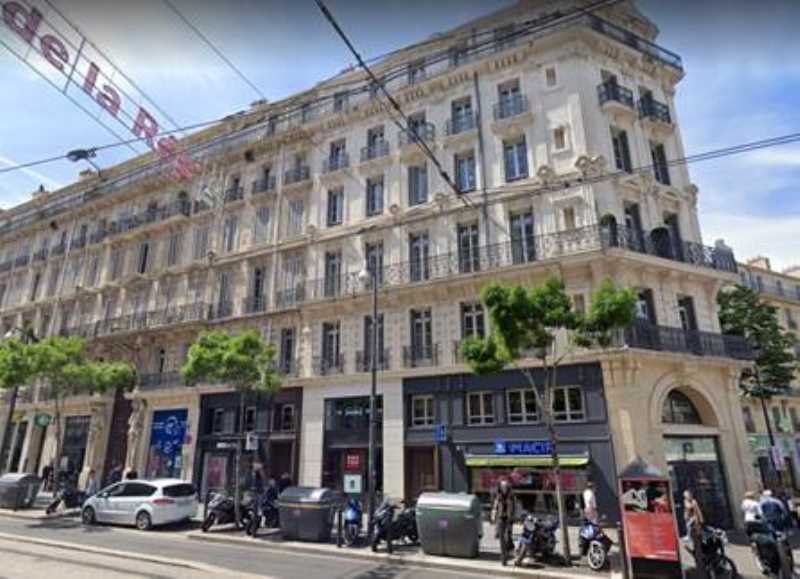 Location Bureaux MARSEILLE (13002) | 300 M² | 891910